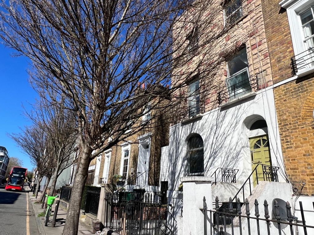 Property photo 1 of 5