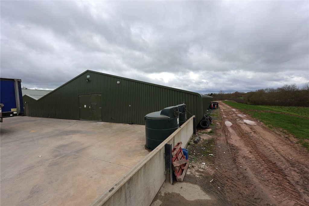 Property photo 2 of 7 Picture No. 04