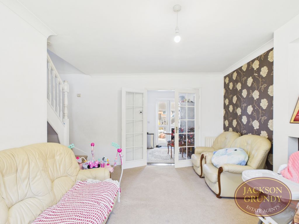 Property photo 3 of 15 Dixon Road