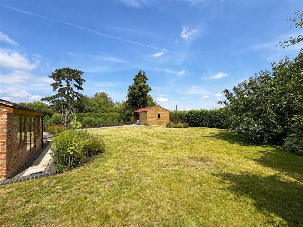 Property photo 2 of 18