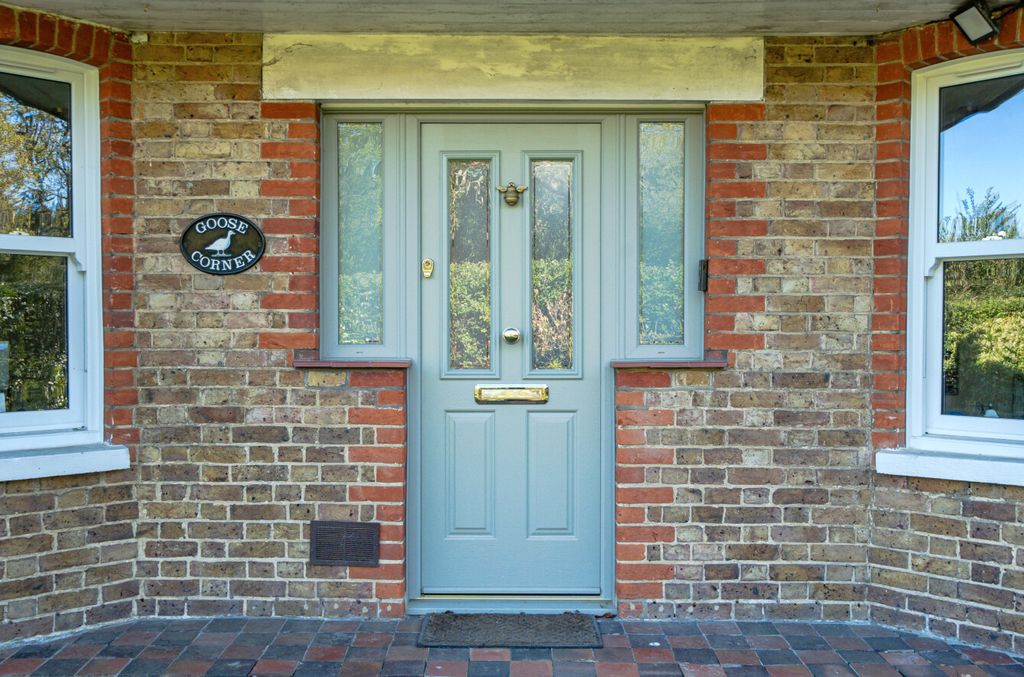 Property photo 2 of 40 1452072-5-69Ebade...