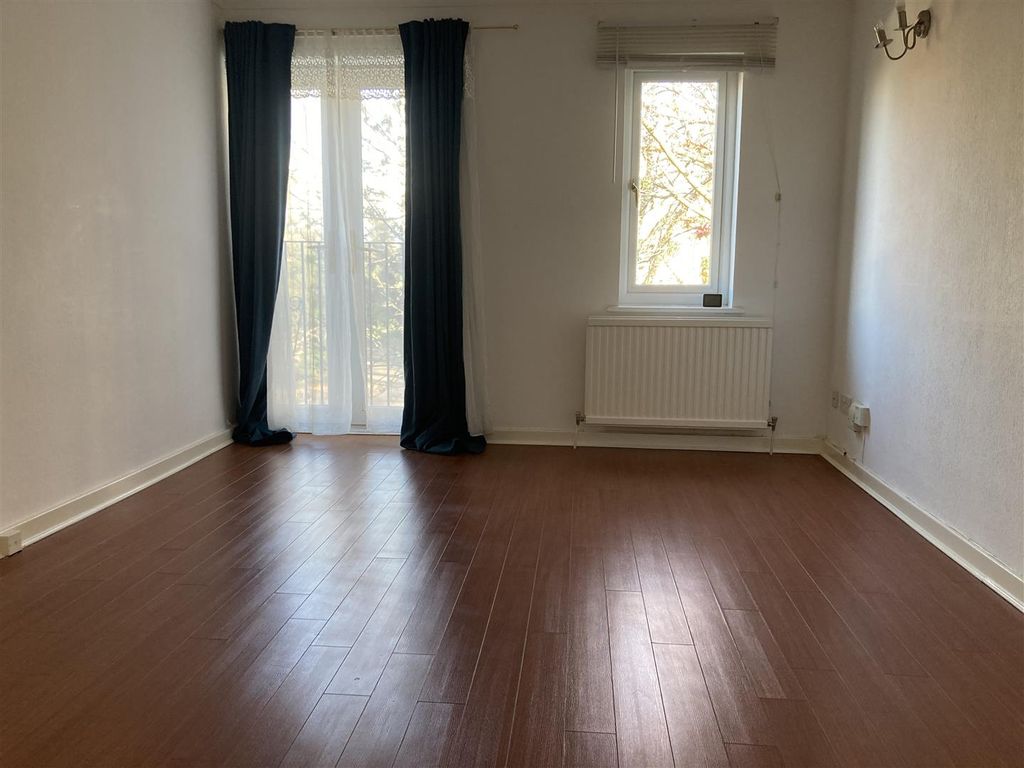 Property photo 3 of 8 Img_0672.Jpg