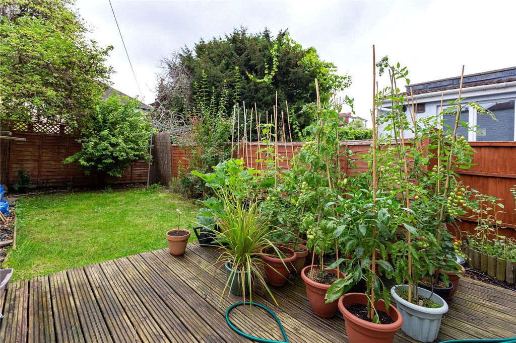 Property photo 3 of 8 Picture No. 05