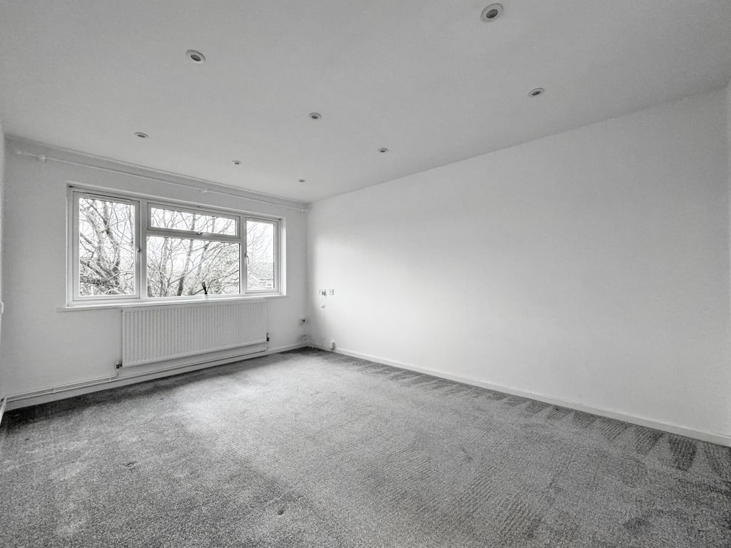 Property photo 3 of 11 Akeman Residential