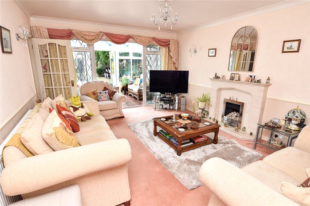 Property photo 2 of 23 Picture No. 40