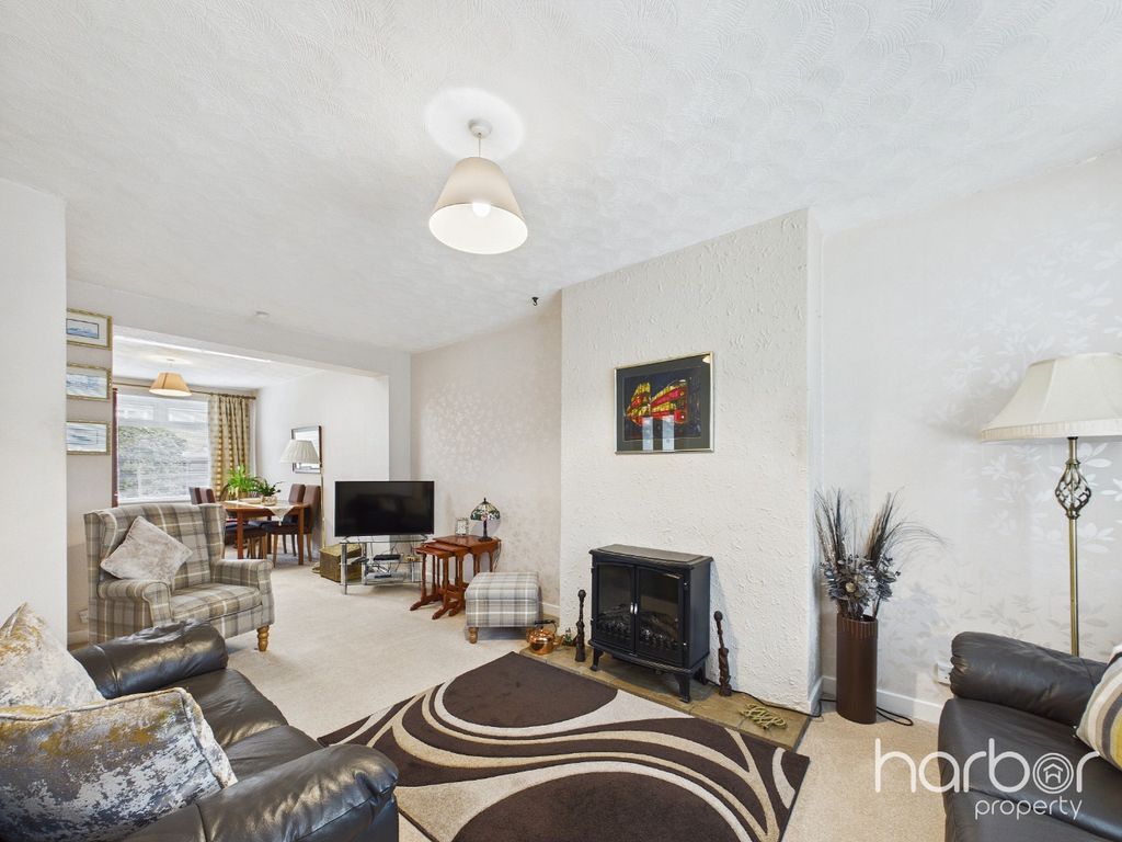 Property photo 2 of 22 5358975