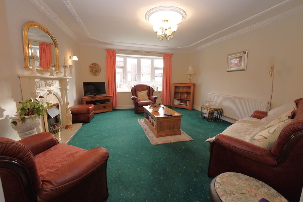 Property photo 2 of 24 2