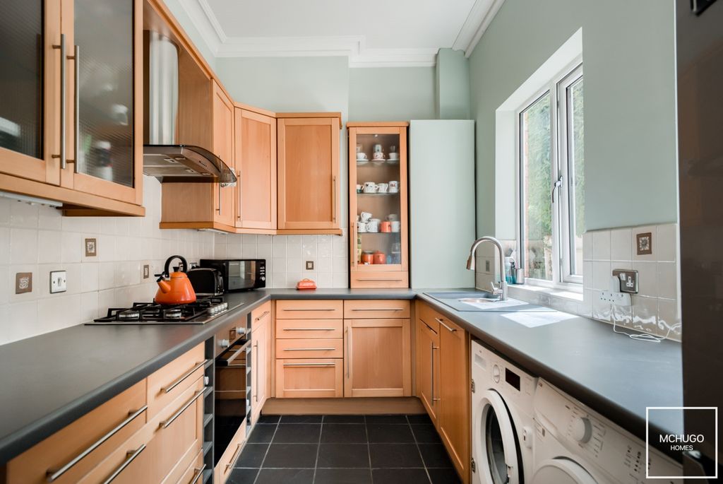 Property photo 3 of 17 Xt5A2267-Hdr(3)