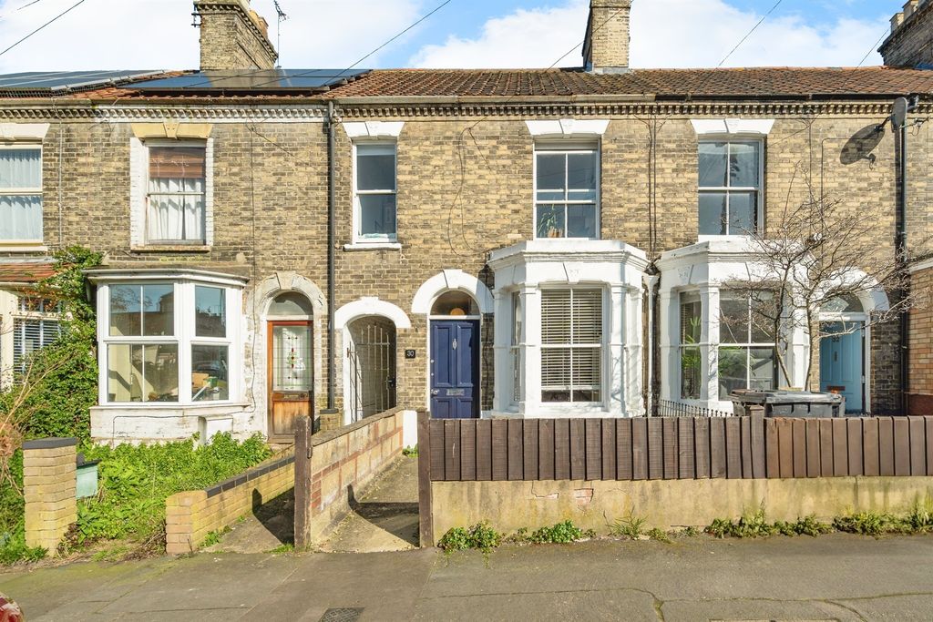Property photo 1 of 17 Image