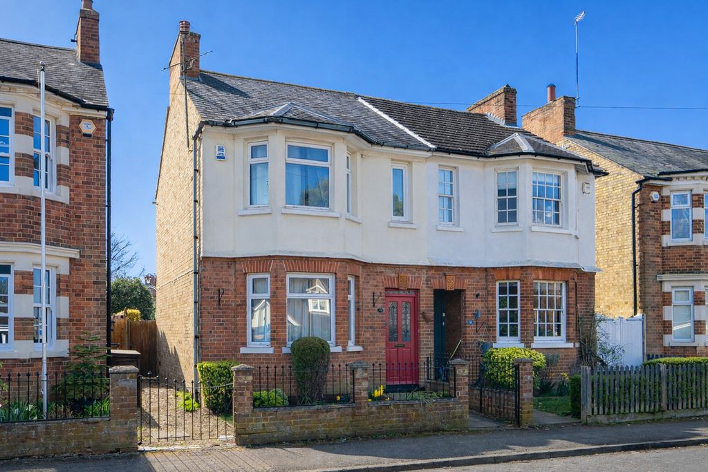 Property photo 1 of 17