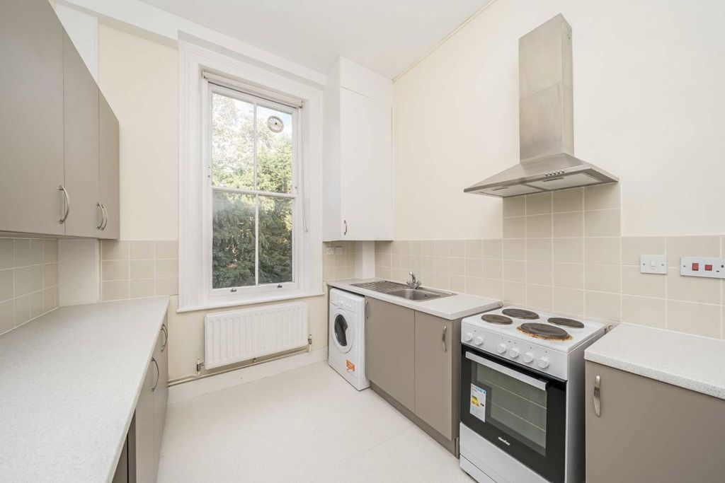 Property photo 3 of 4