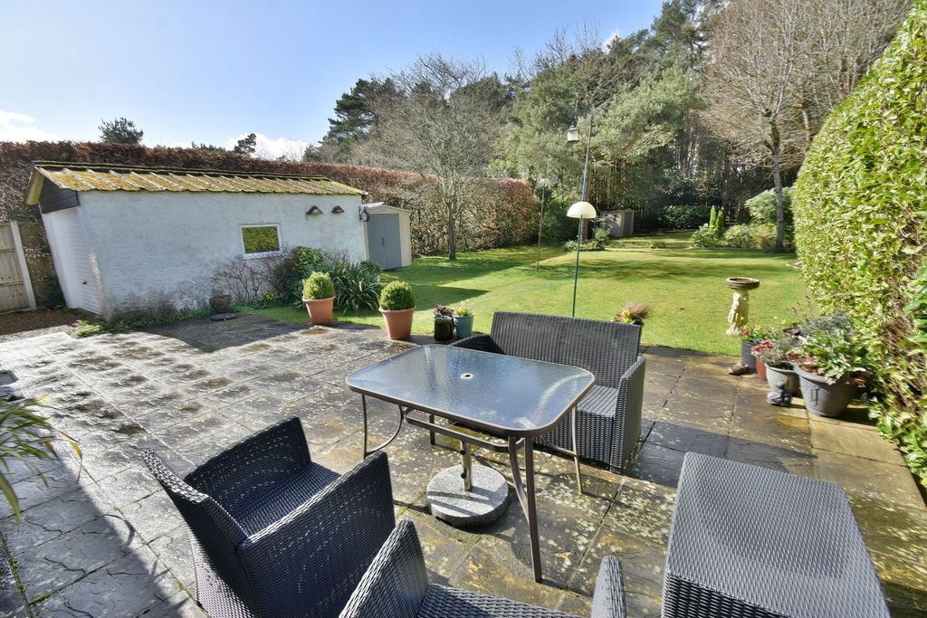 Property photo 2 of 22