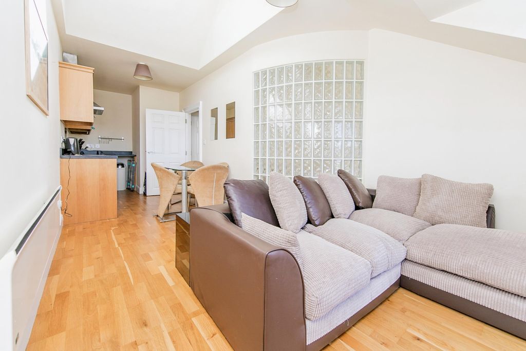 Property photo 3 of 14 Reception Room