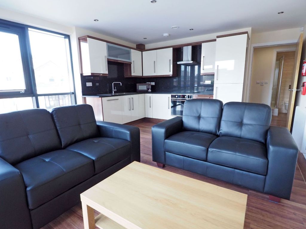 Property photo 3 of 11