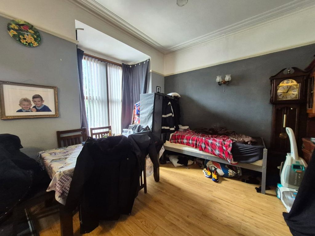 Property photo 2 of 16 Picture No. 01