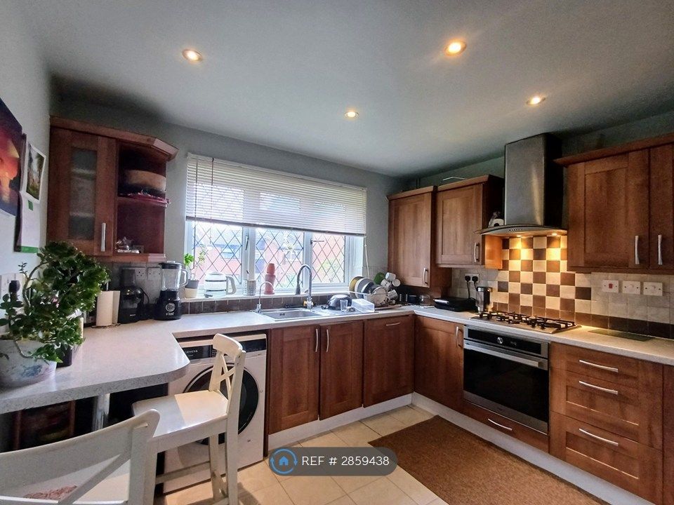 Property photo 1 of 13 Large Kitchen Diner