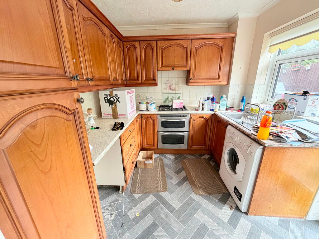Property photo 3 of 9