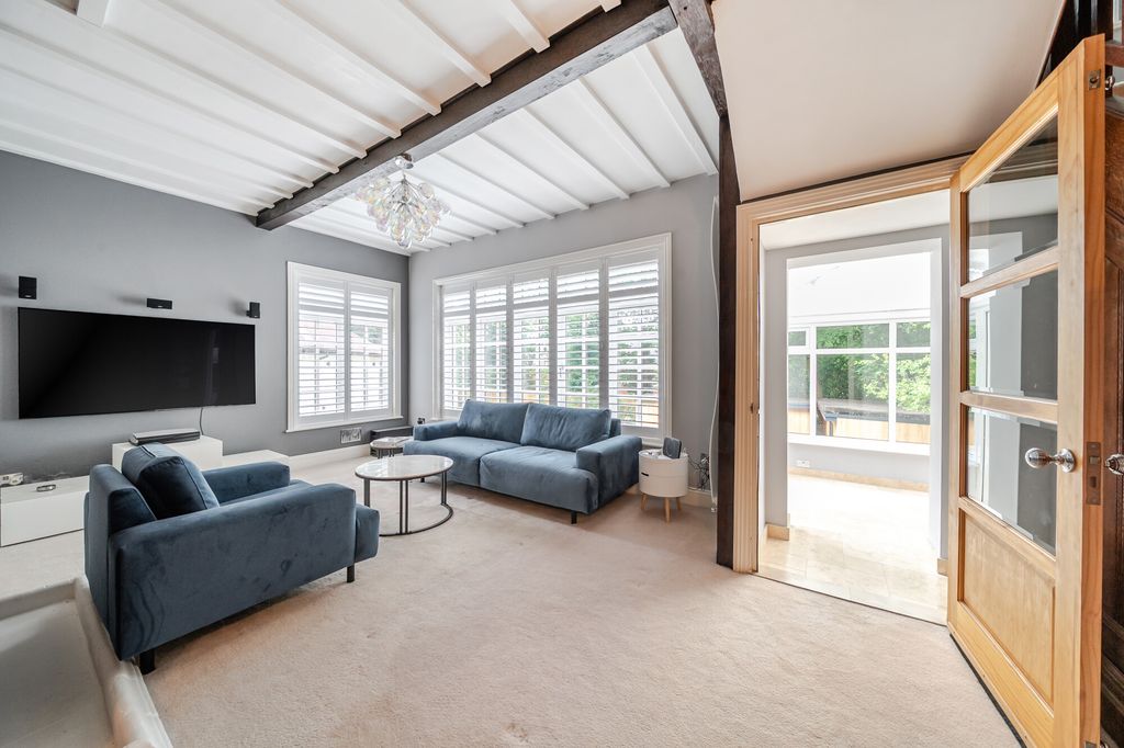 Additional image 6 of 4 bed detached house for saleReading Road North, Fleet GU51