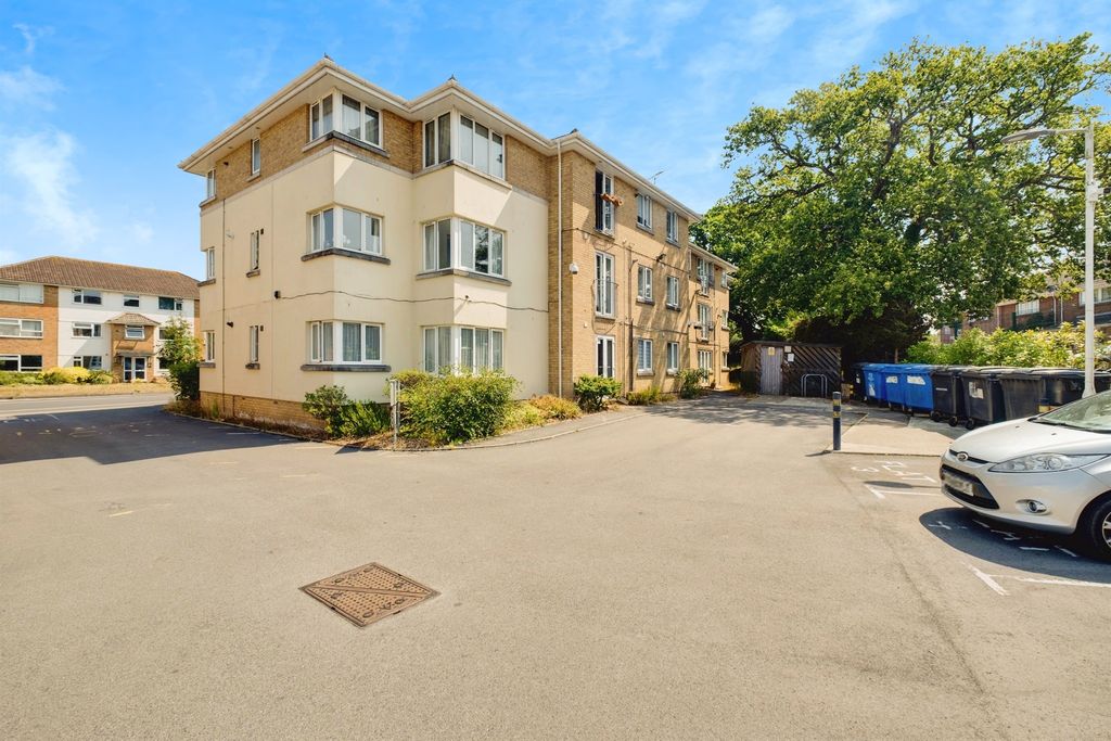 Property photo 1 of 14