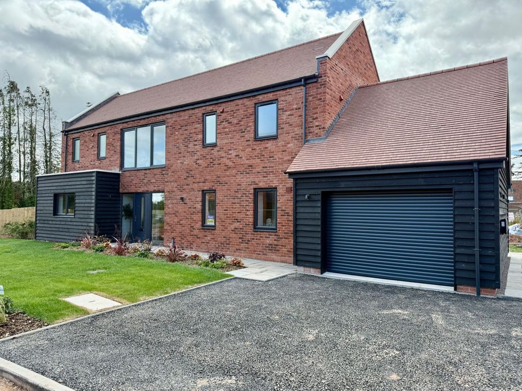 Property photo 1 of 31