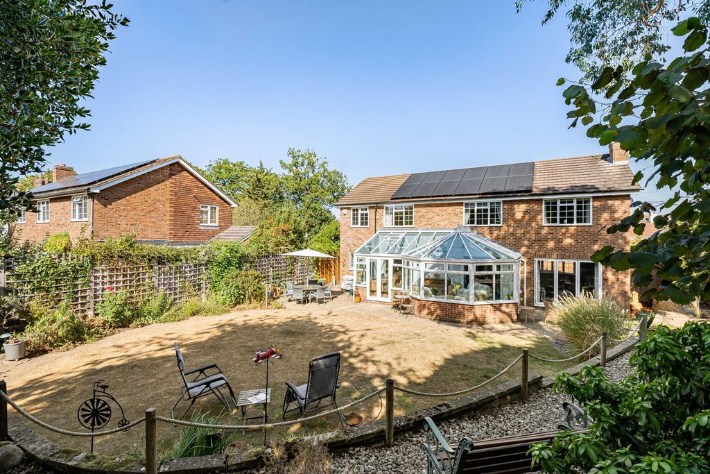 Property photo 2 of 18