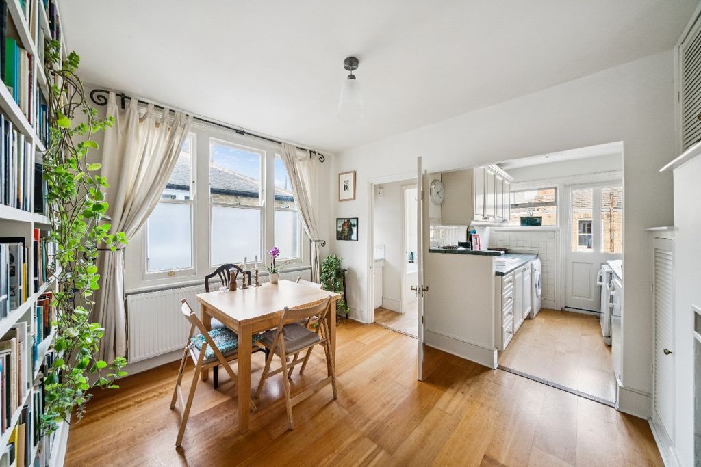 Property photo 3 of 16