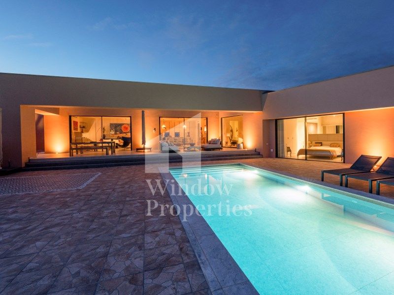 Property photo 3 of 41