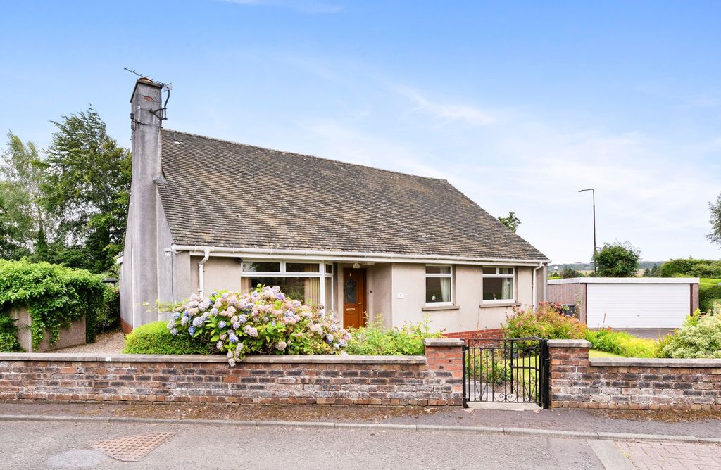 Property photo 1 of 33