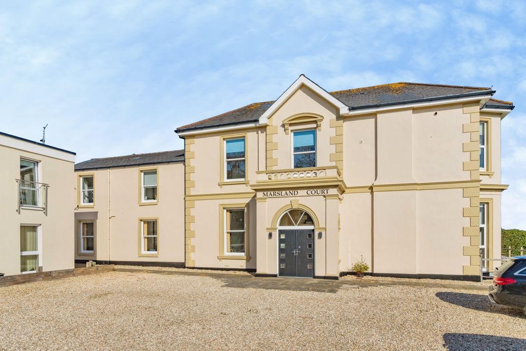 Property photo 1 of 20 Front View