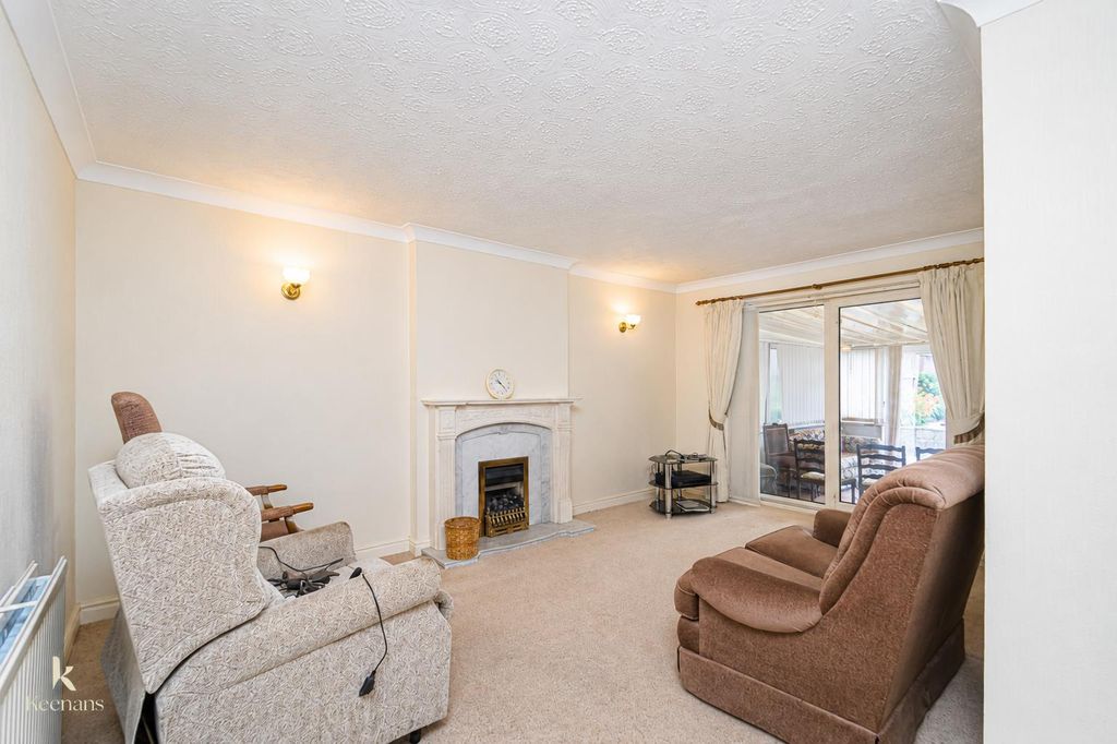 Property photo 3 of 29 Highergate (21).Png