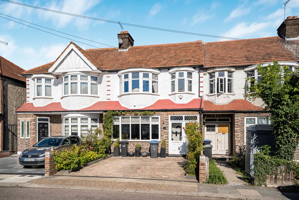 Property photo 1 of 41