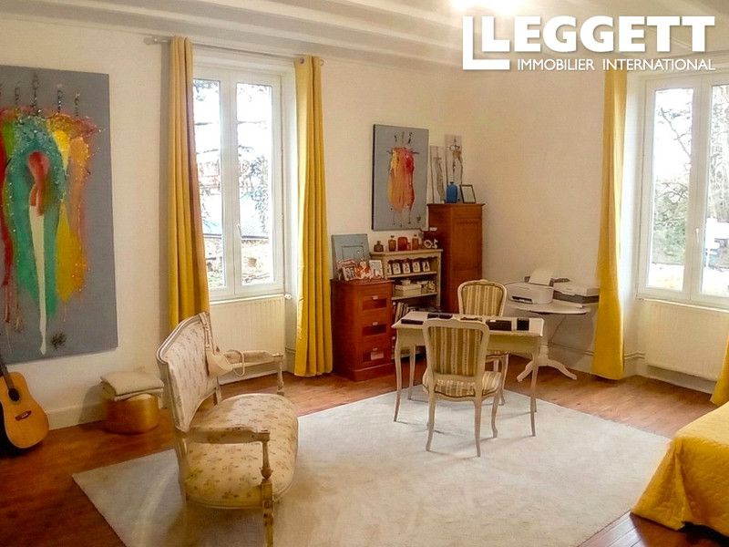 Property photo 3 of 10