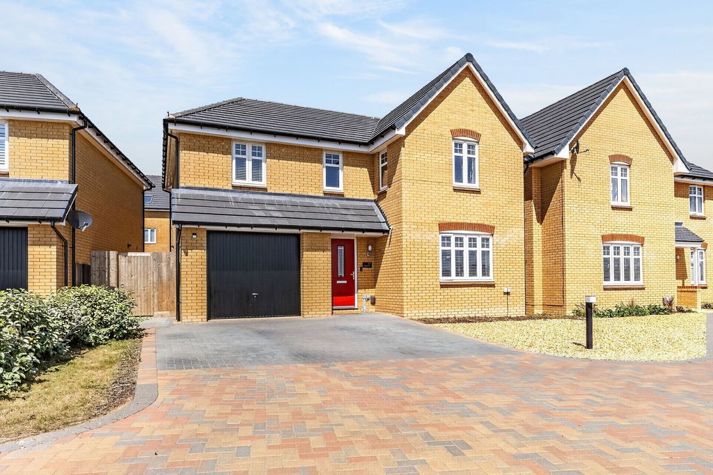 Property photo 1 of 34
