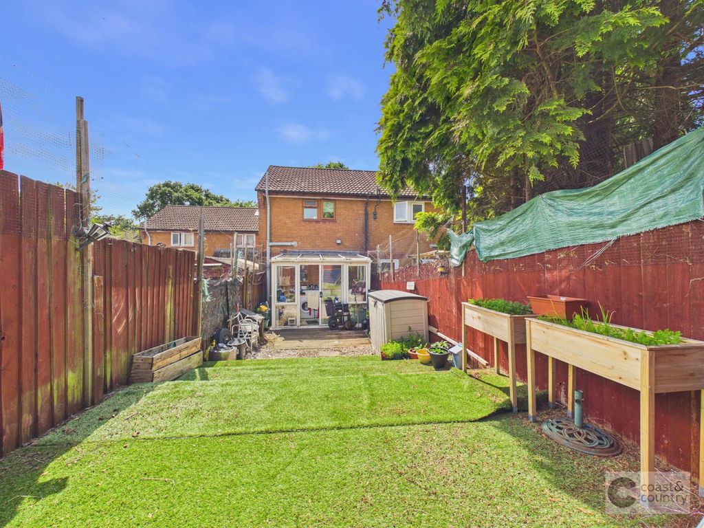 Property photo 2 of 17