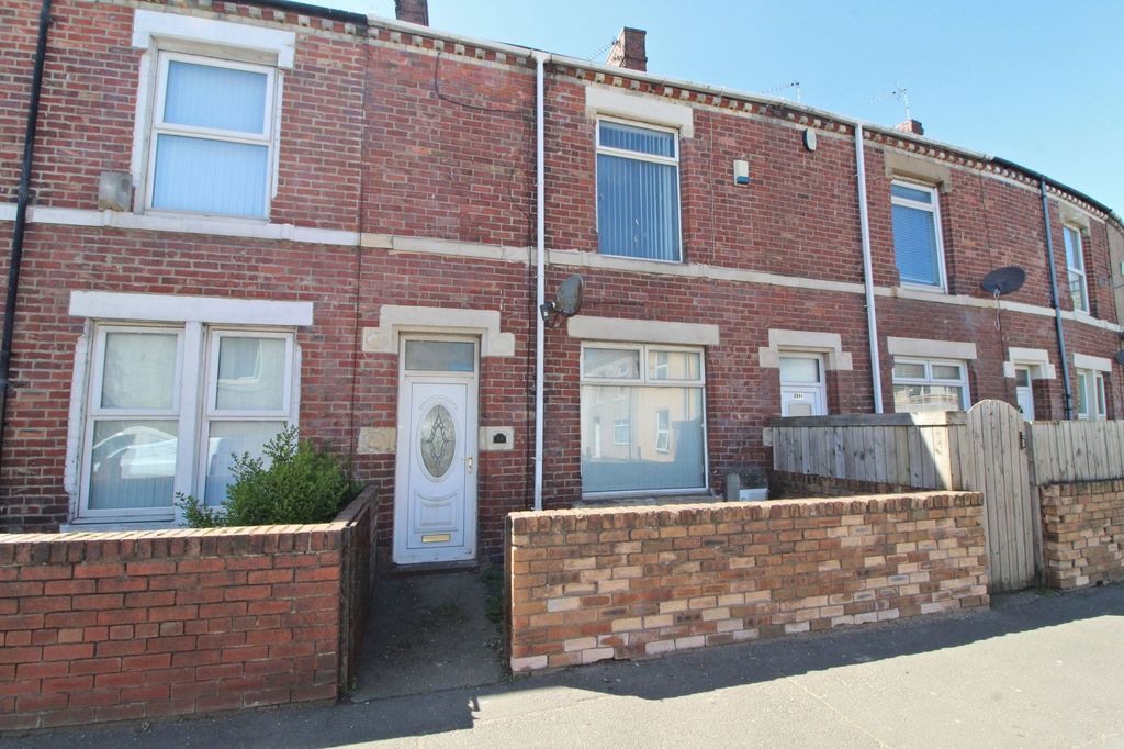 Property photo 1 of 19