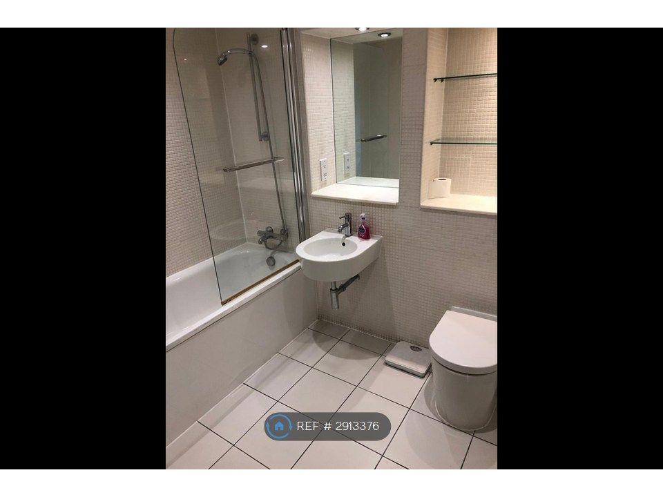 Property photo 3 of 7 Main Bathroom