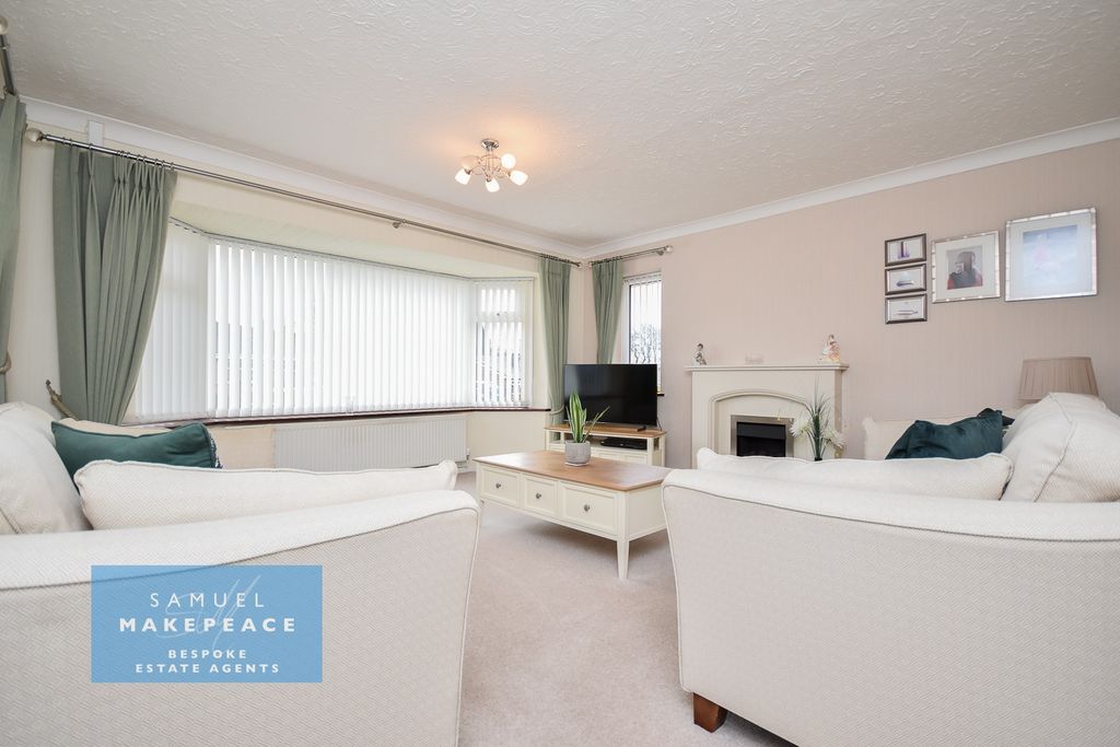 Property photo 3 of 26 Gallery