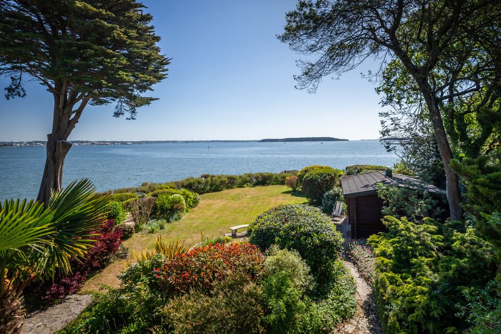 Property photo 3 of 21 Poole Harbour View