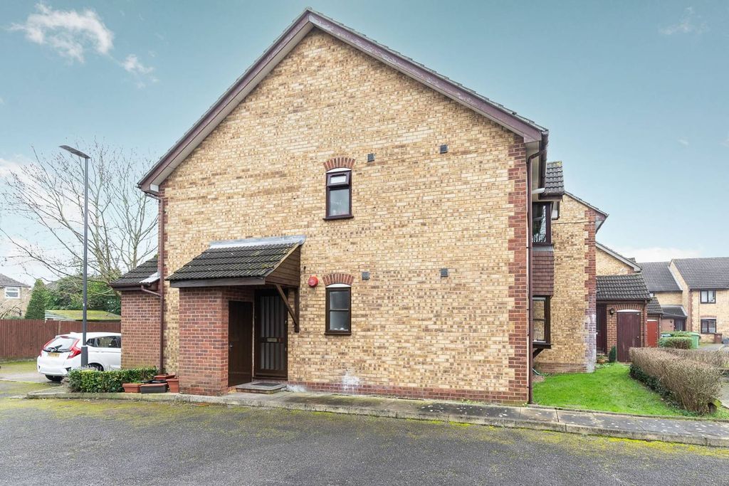 Property photo 1 of 6