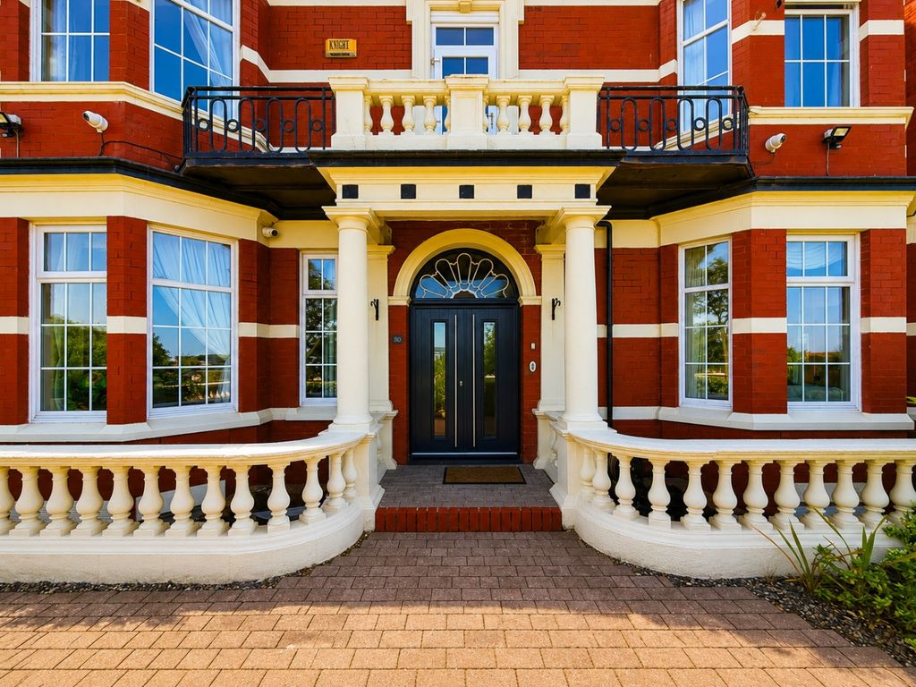 Property photo 1 of 38 4840422
