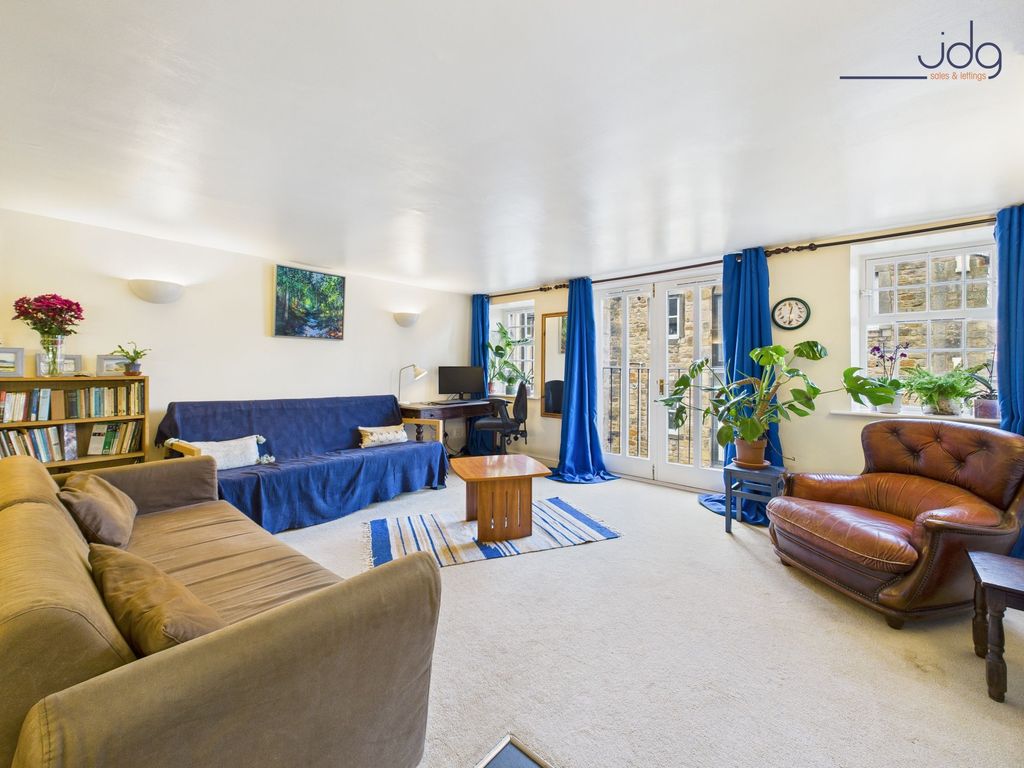 Property photo 2 of 9 Open Plan Living