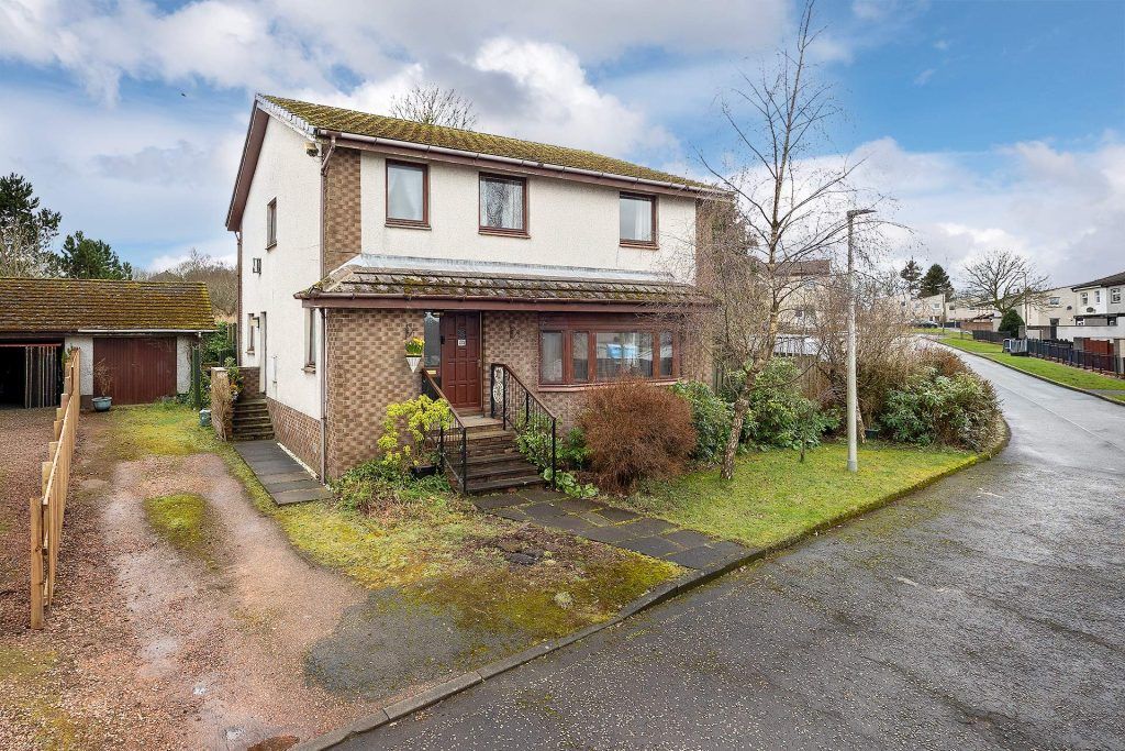 Property photo 1 of 39