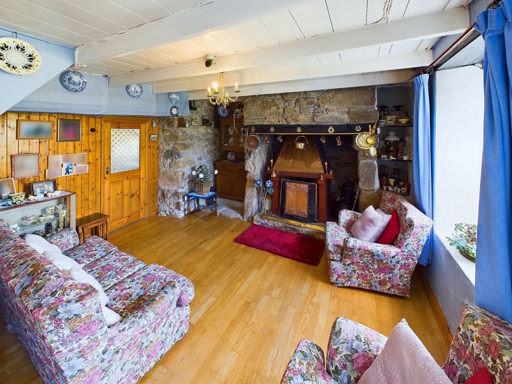 Property photo 2 of 15 Gallery