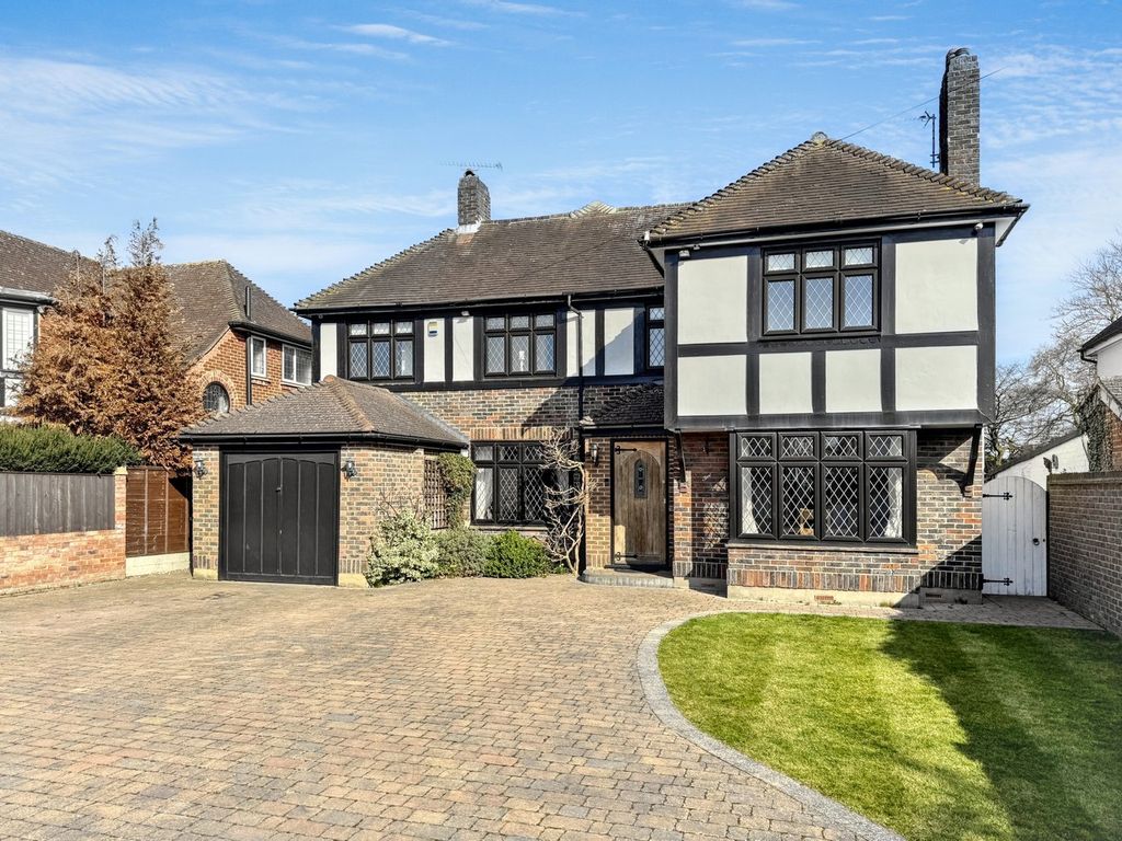 Property photo 1 of 37
