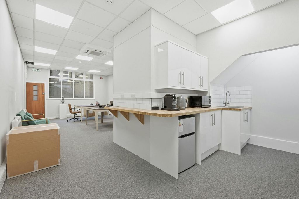 Property photo 3 of 9 Img_0999.Jpg