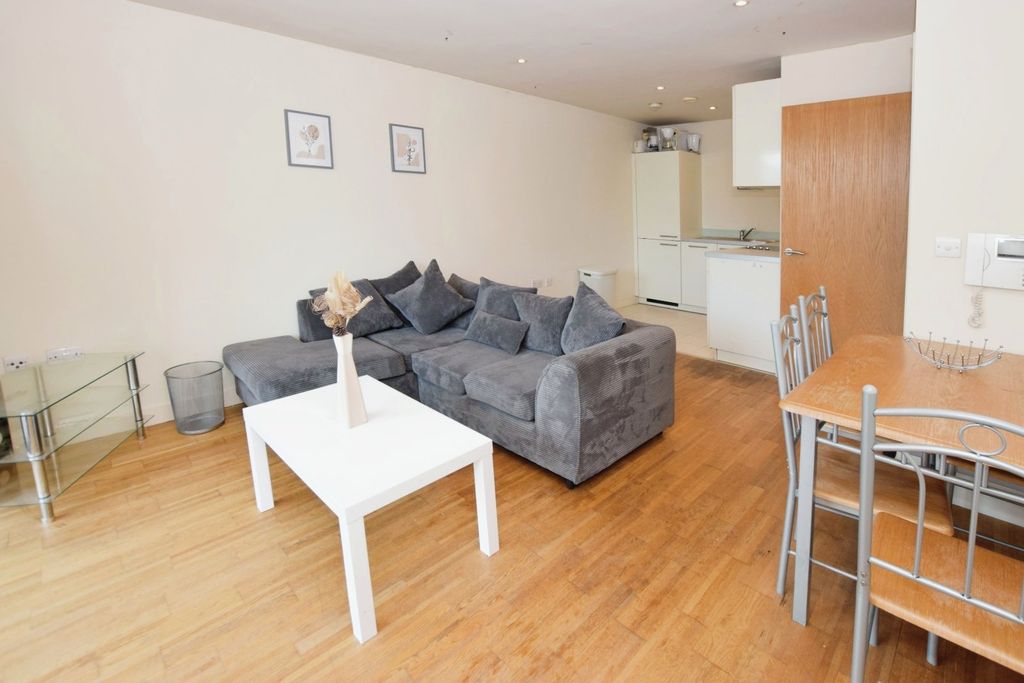 Property photo 2 of 12 Picture No. 22