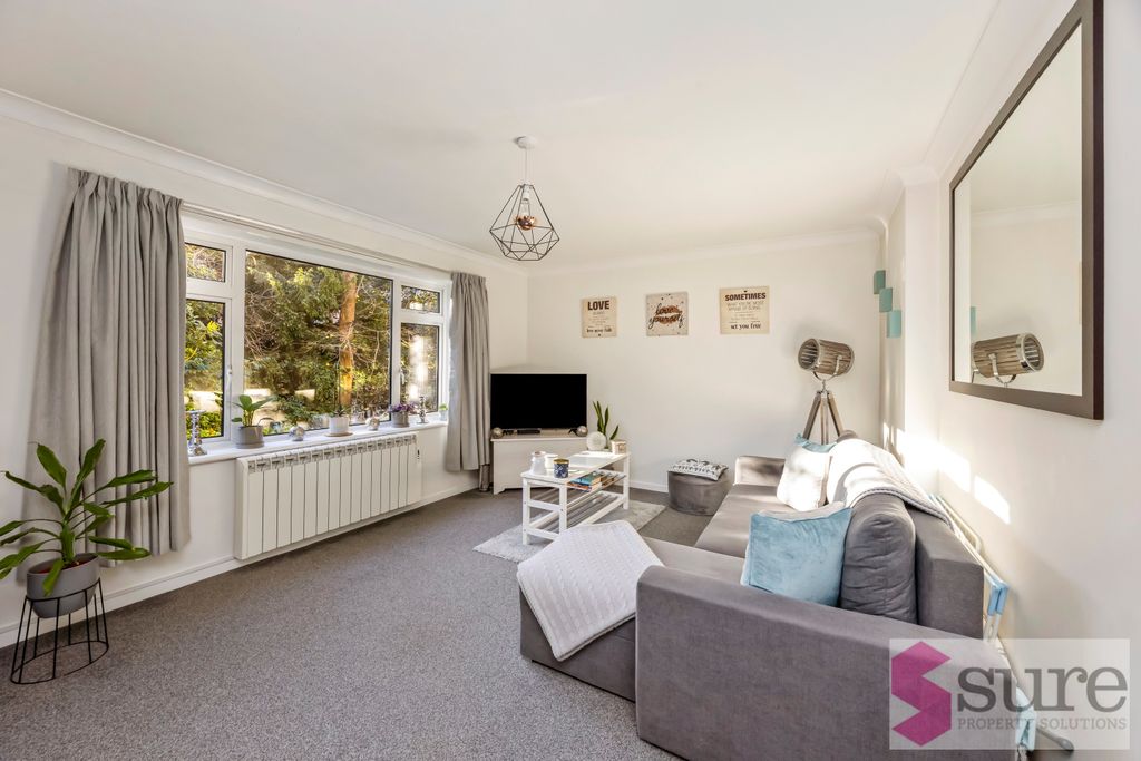 Property photo 3 of 23