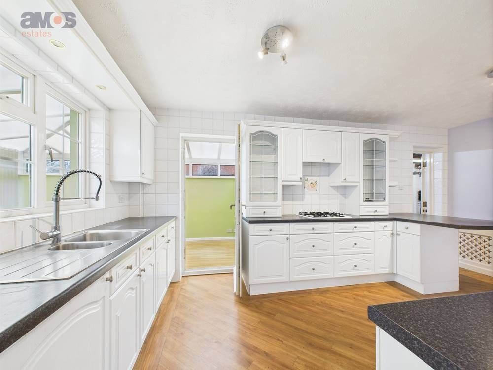 Property photo 2 of 22 3220413