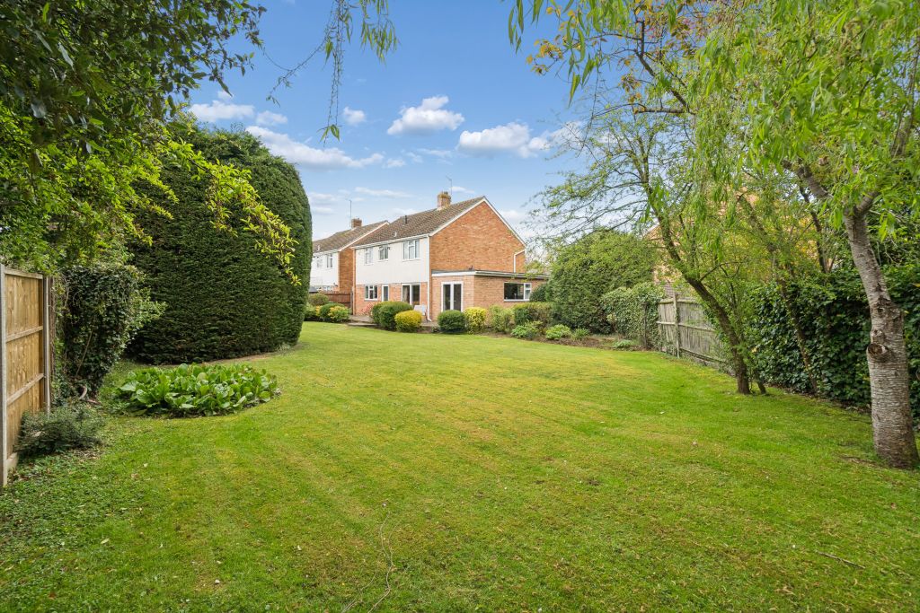 Property photo 2 of 16