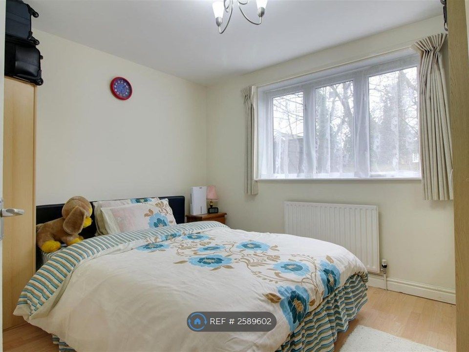 Property photo 3 of 7 Bedroom